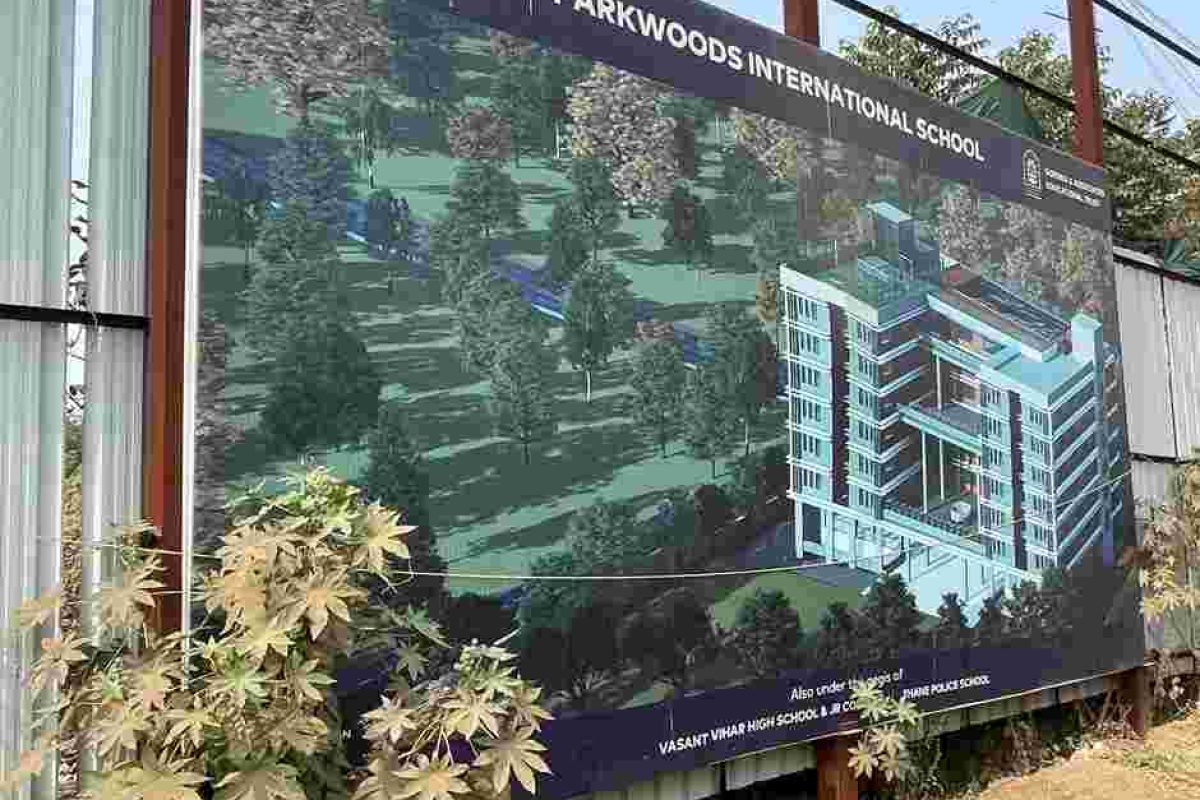 PARKWOOD HIGH SCHOOL & JUNIOR COLLEGE